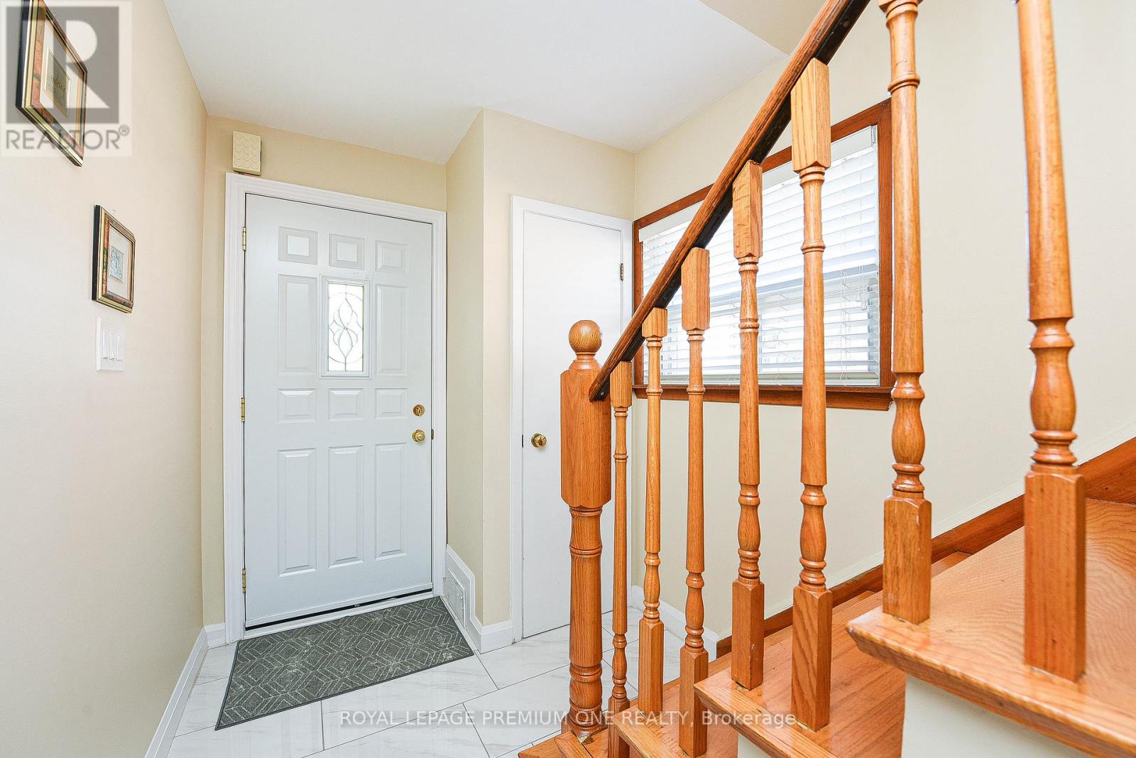 63 Haverson Boulevard, Toronto, Ontario  M6M 3J8 - Photo 2 - W12449144