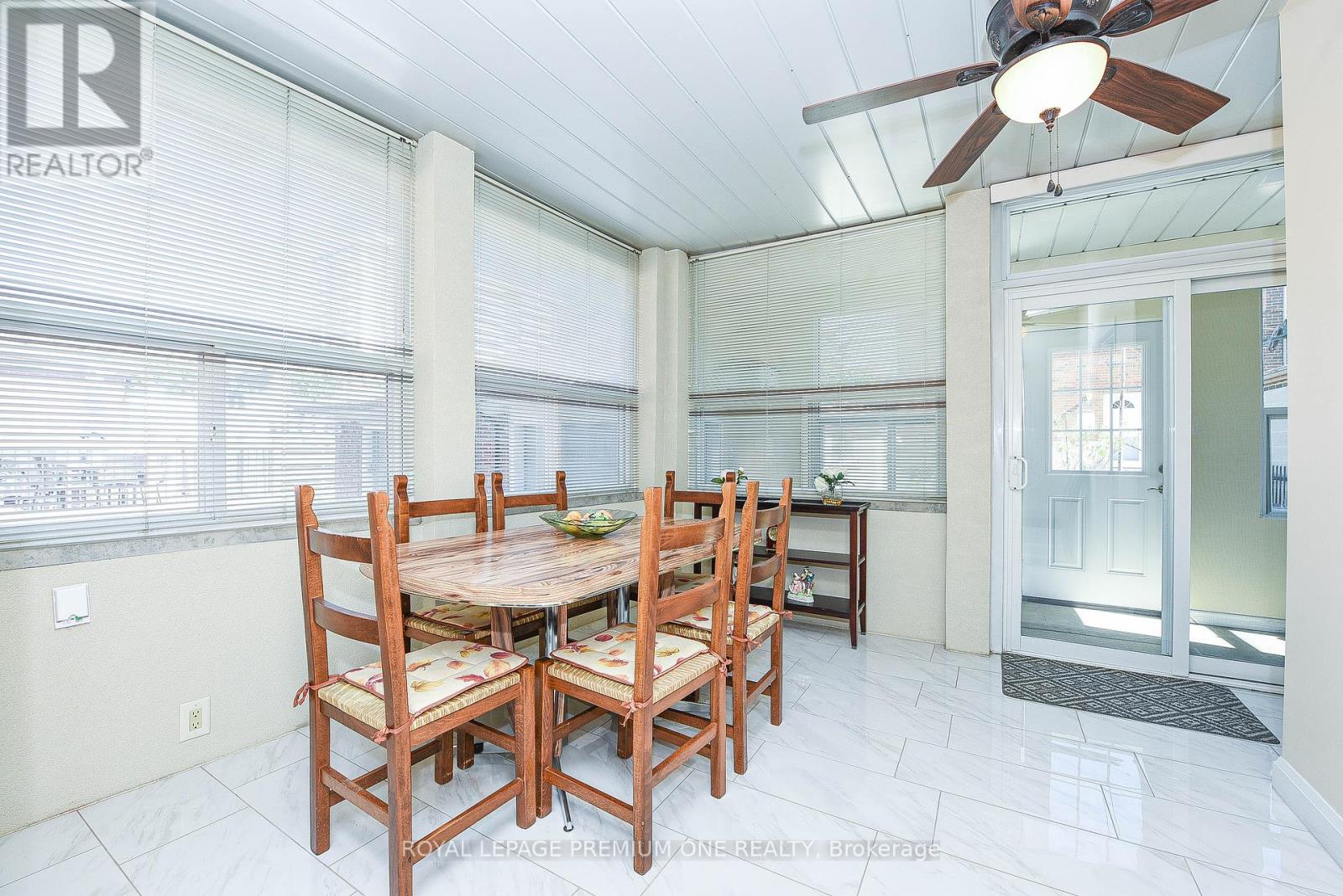 63 Haverson Boulevard, Toronto, Ontario  M6M 3J8 - Photo 20 - W12449144
