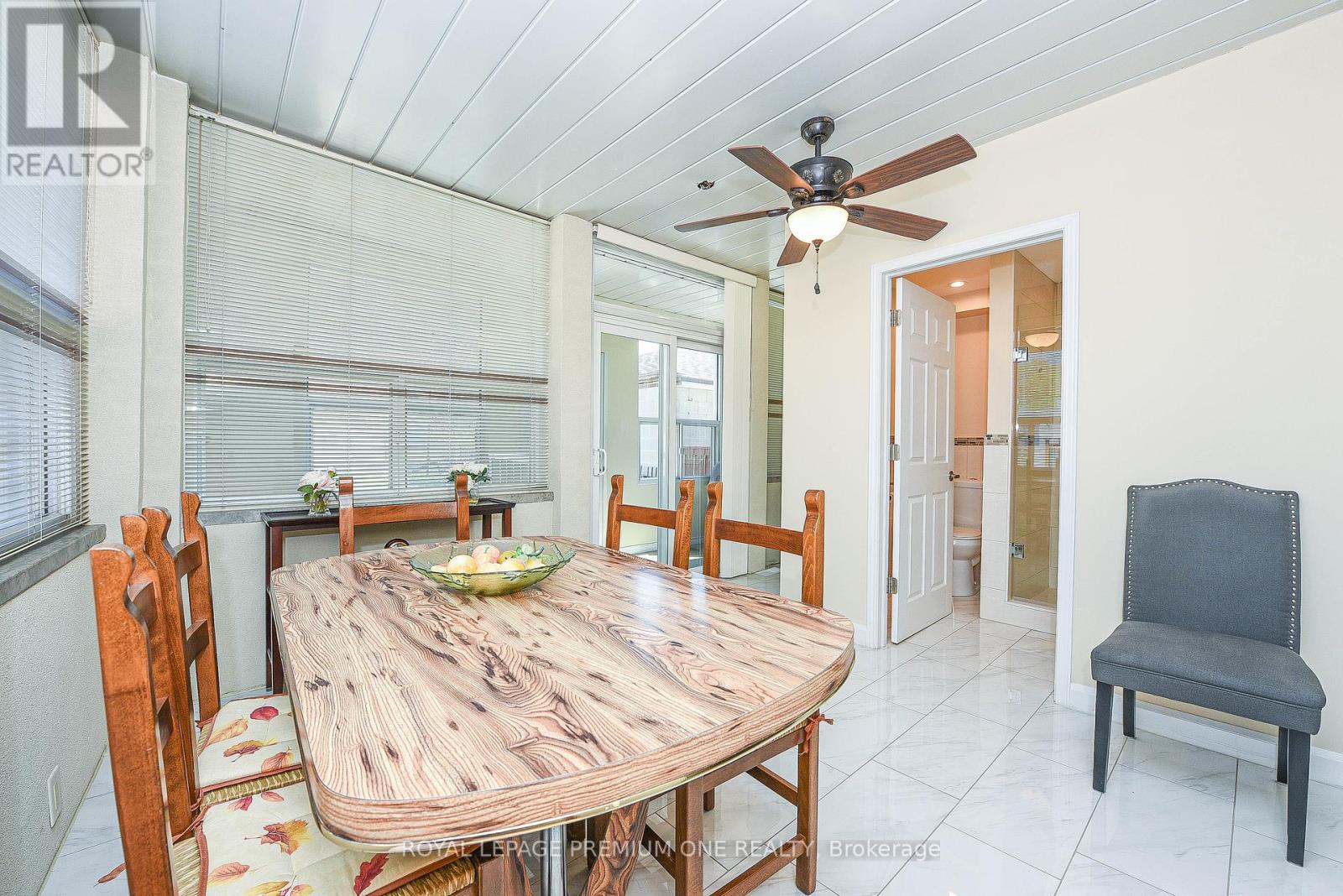 63 Haverson Boulevard, Toronto, Ontario  M6M 3J8 - Photo 21 - W12449144