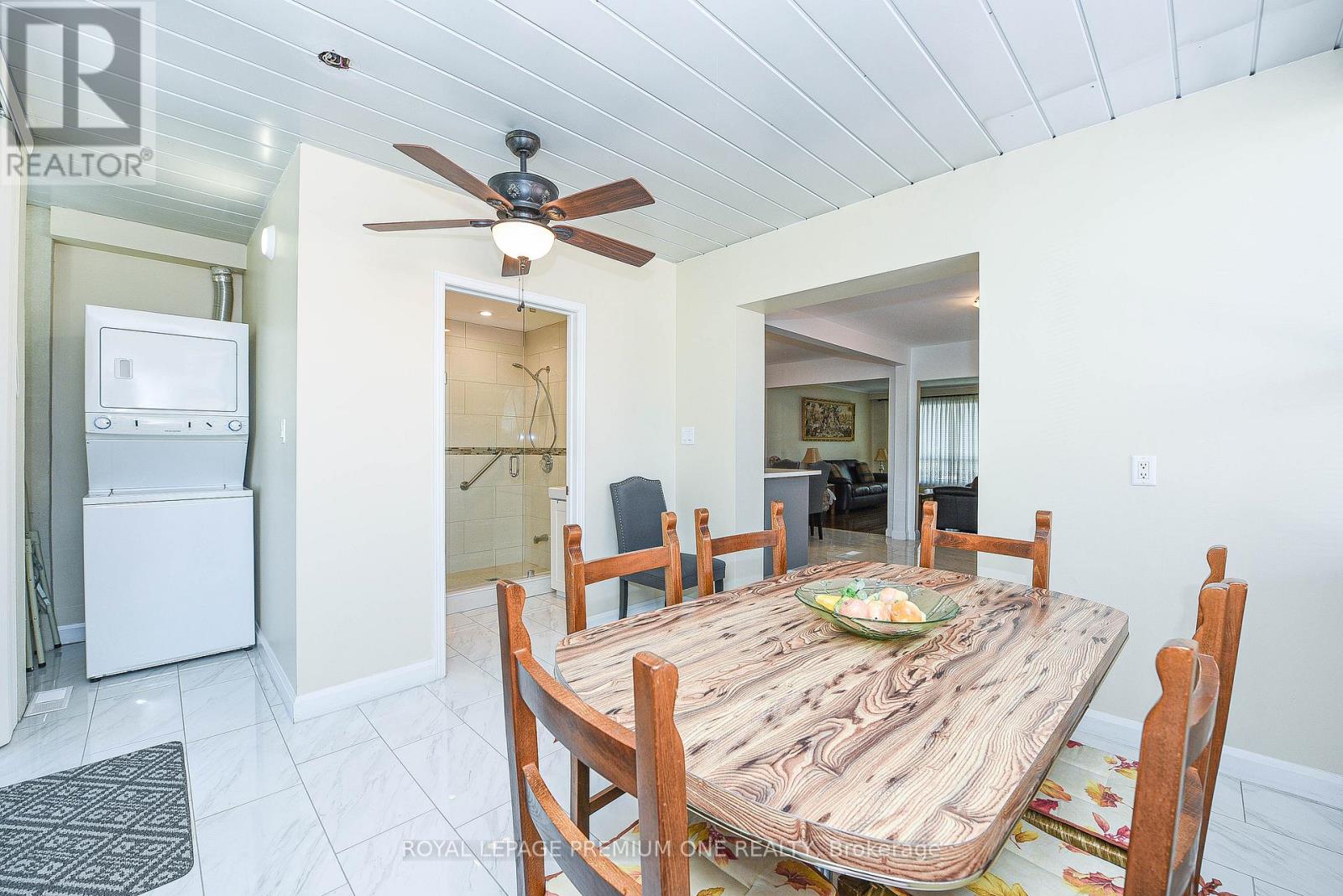 63 Haverson Boulevard, Toronto, Ontario  M6M 3J8 - Photo 22 - W12449144