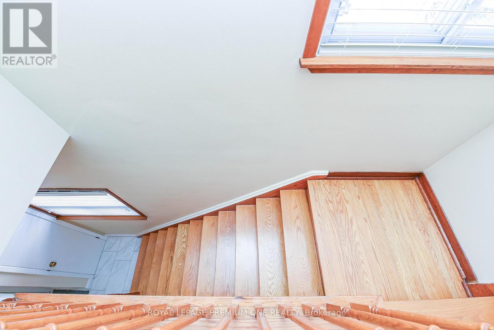 63 Haverson Boulevard, Toronto, Ontario  M6M 3J8 - Photo 31 - W12449144