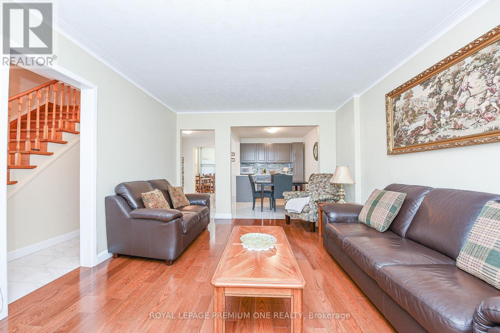 63 Haverson Boulevard, Toronto, Ontario  M6M 3J8 - Photo 4 - W12449144