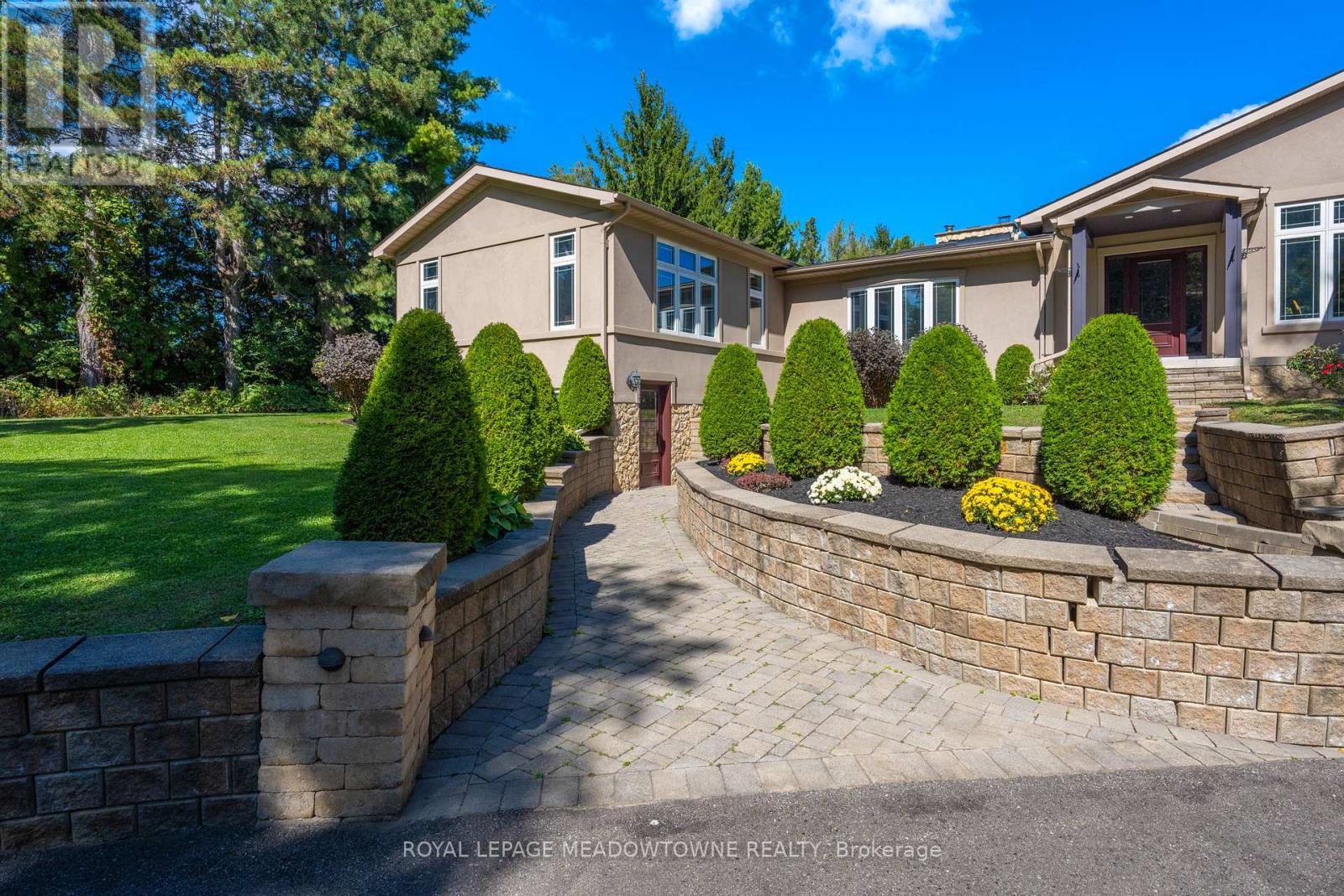 13219 Fourth Line, Halton Hills, Ontario  L7J 2M1 - Photo 4 - W12449163