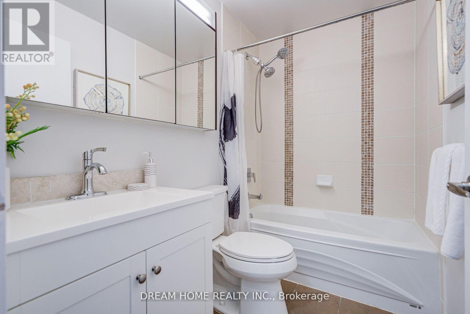 2408 - 4070 Confederation Parkway, Mississauga, Ontario  L5B 0E9 - Photo 22 - W12449214