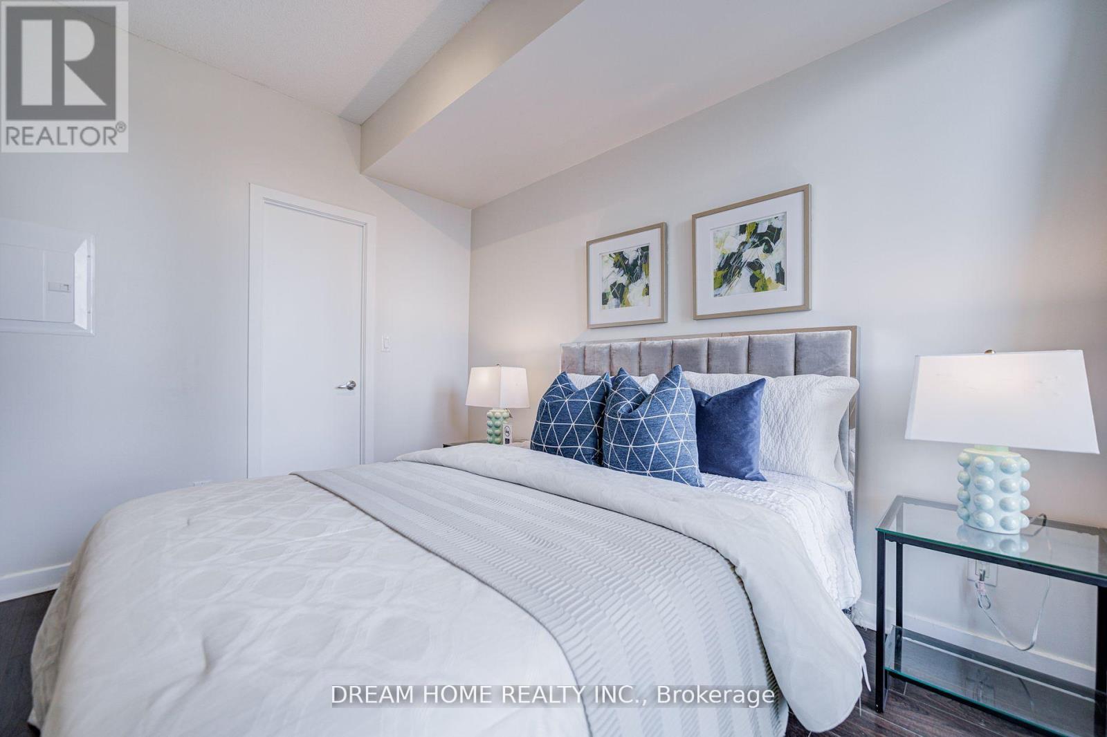 2408 - 4070 Confederation Parkway, Mississauga, Ontario  L5B 0E9 - Photo 27 - W12449214