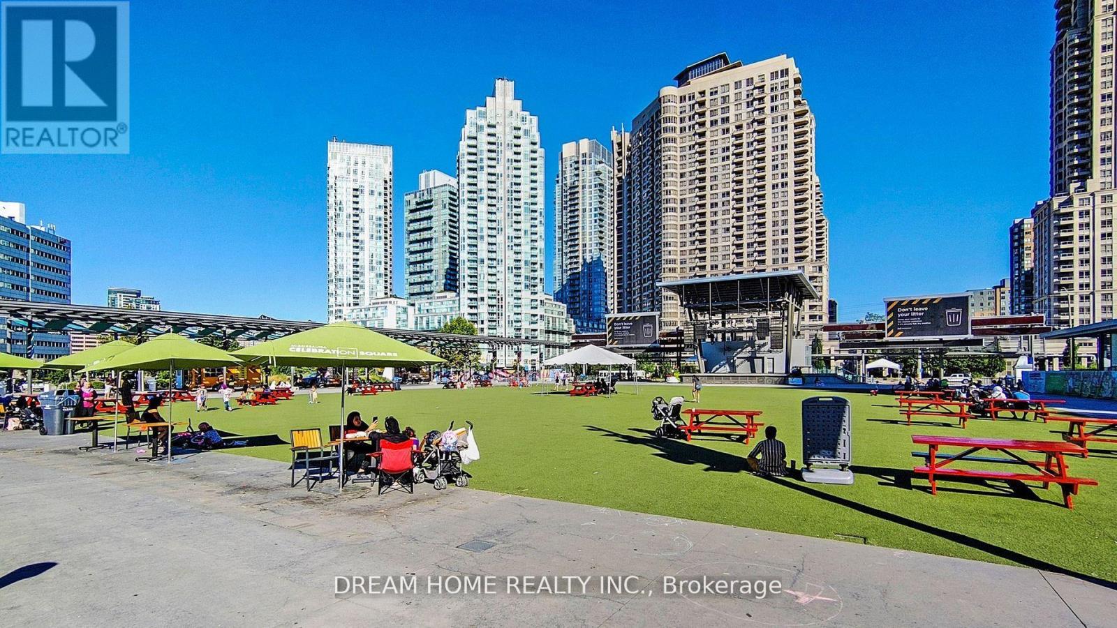 2408 - 4070 Confederation Parkway, Mississauga, Ontario  L5B 0E9 - Photo 35 - W12449214