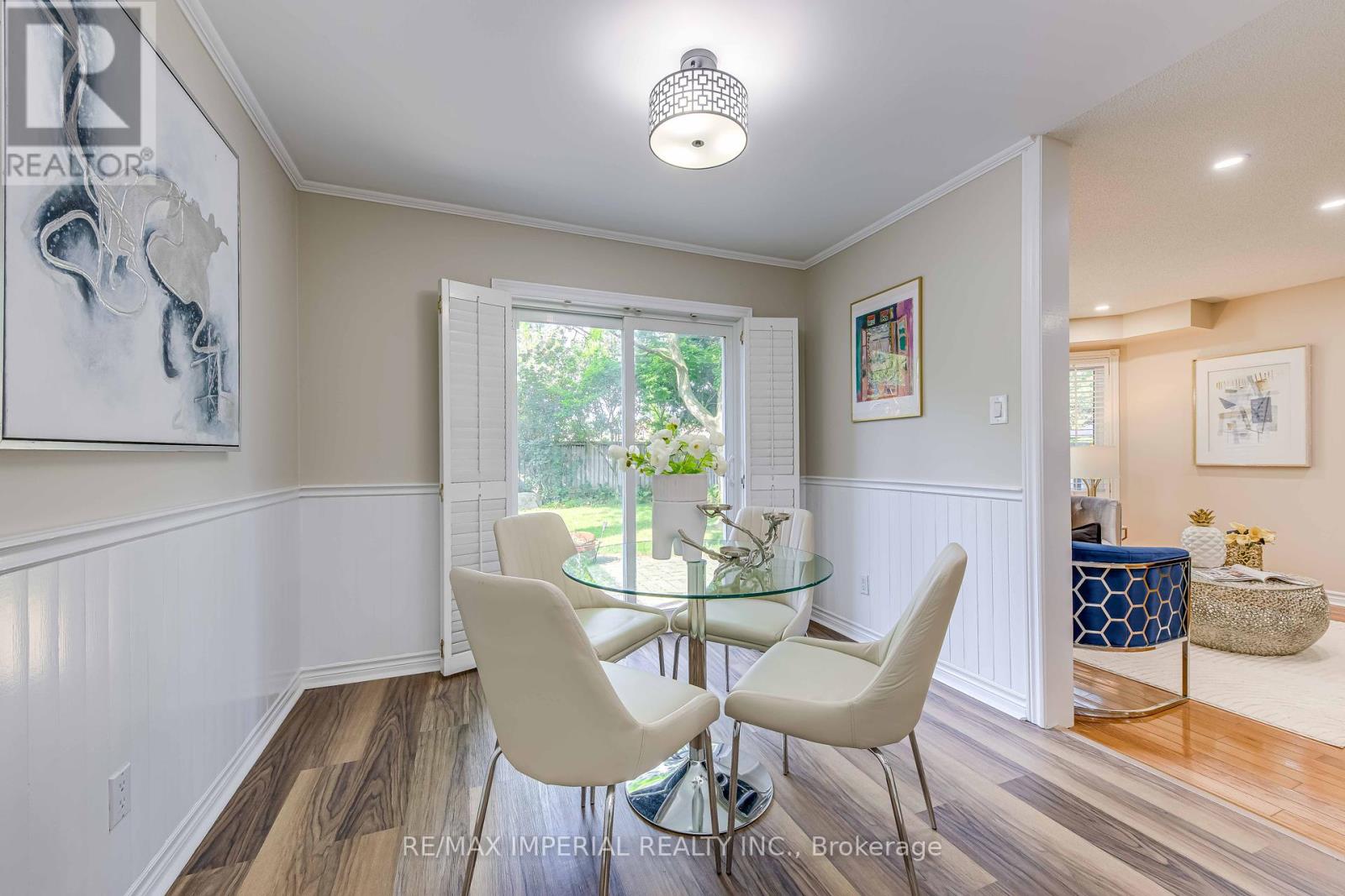 5560 Middlebury Drive, Mississauga, Ontario  L5M 5G8 - Photo 24 - W12449220