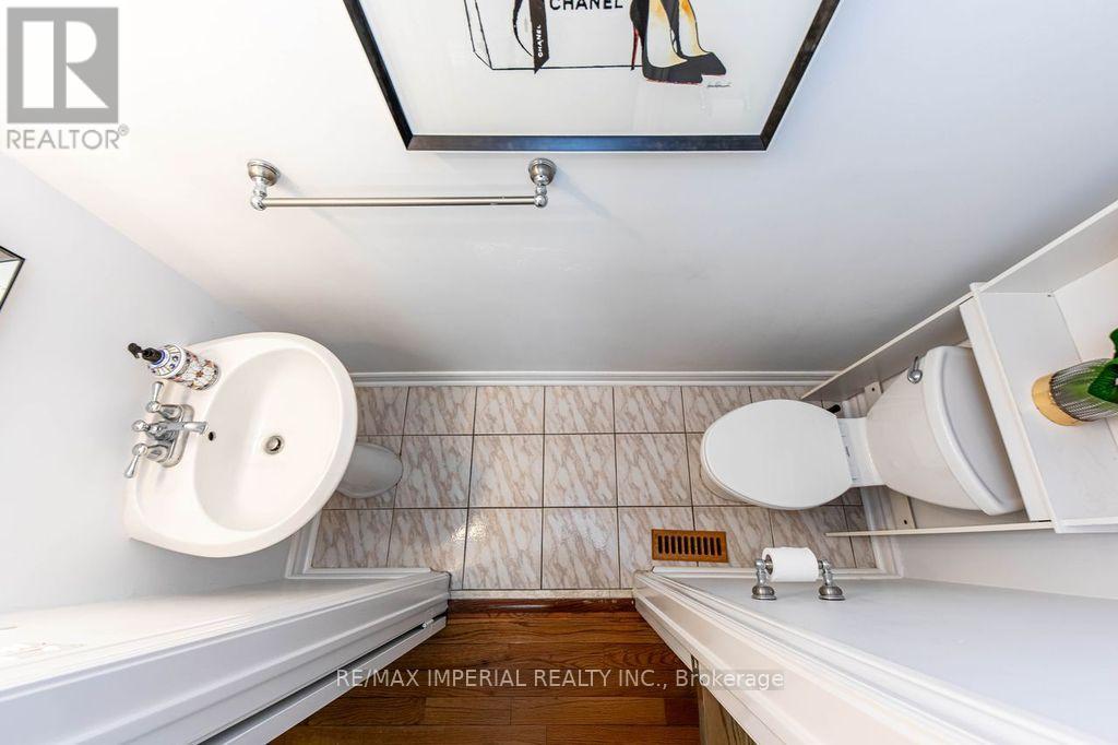 5560 Middlebury Drive, Mississauga, Ontario  L5M 5G8 - Photo 25 - W12449220
