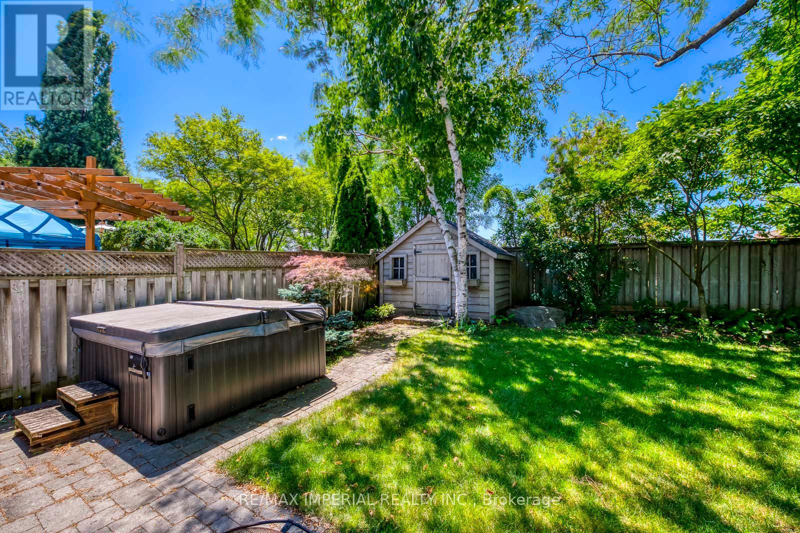 5560 Middlebury Drive, Mississauga, Ontario  L5M 5G8 - Photo 50 - W12449220