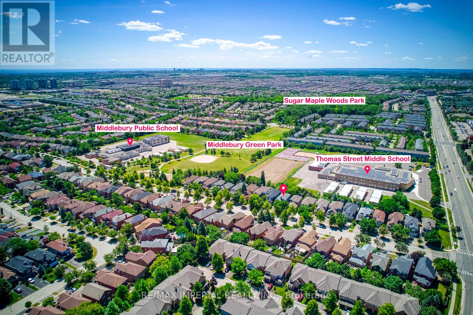 5560 Middlebury Drive, Mississauga, Ontario  L5M 5G8 - Photo 9 - W12449220