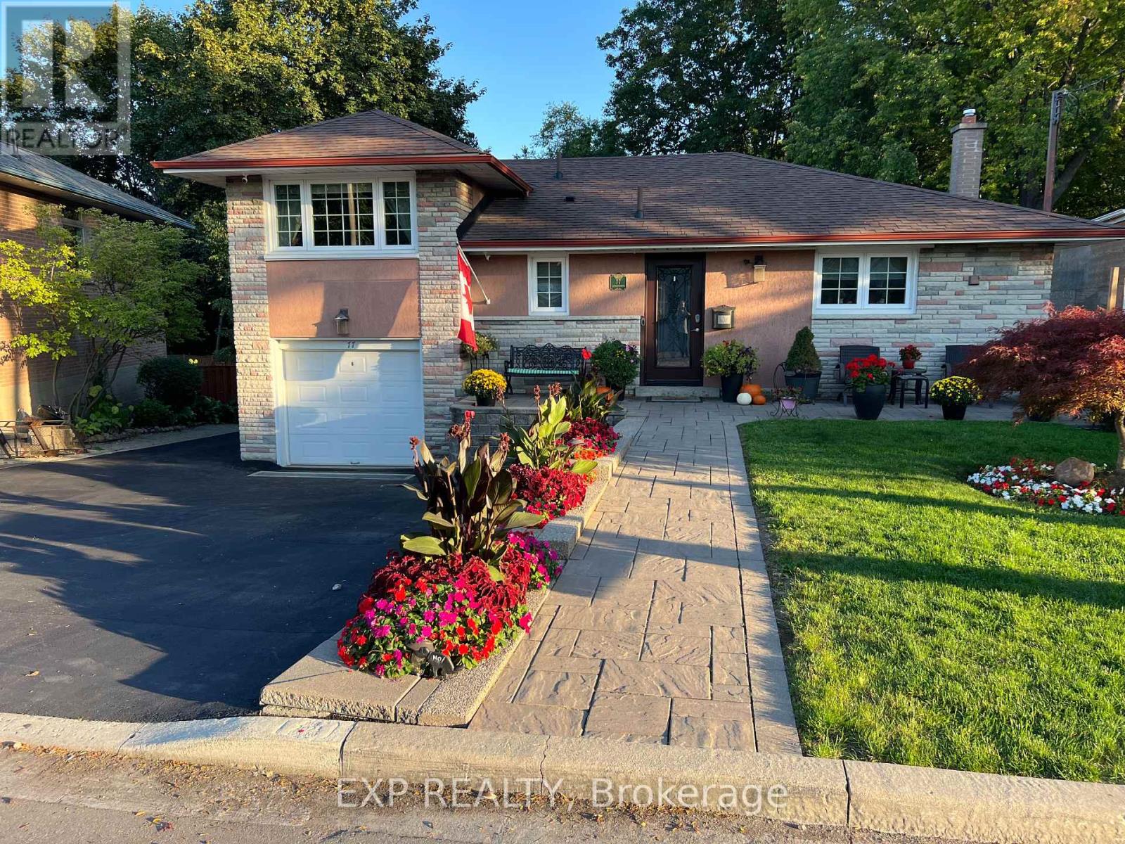 77 LETCHWORTH CRESCENT, Toronto, Ontario