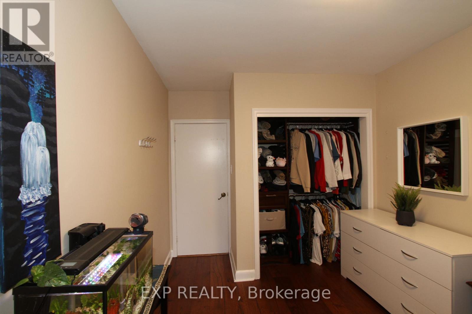 77 Letchworth Crescent, Toronto, Ontario  M3M 1Z1 - Photo 13 - W12449231