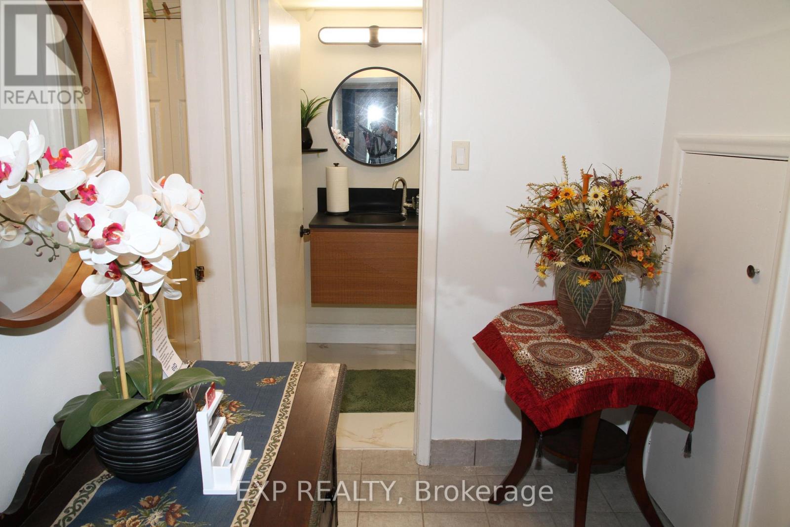 77 Letchworth Crescent, Toronto, Ontario  M3M 1Z1 - Photo 26 - W12449231