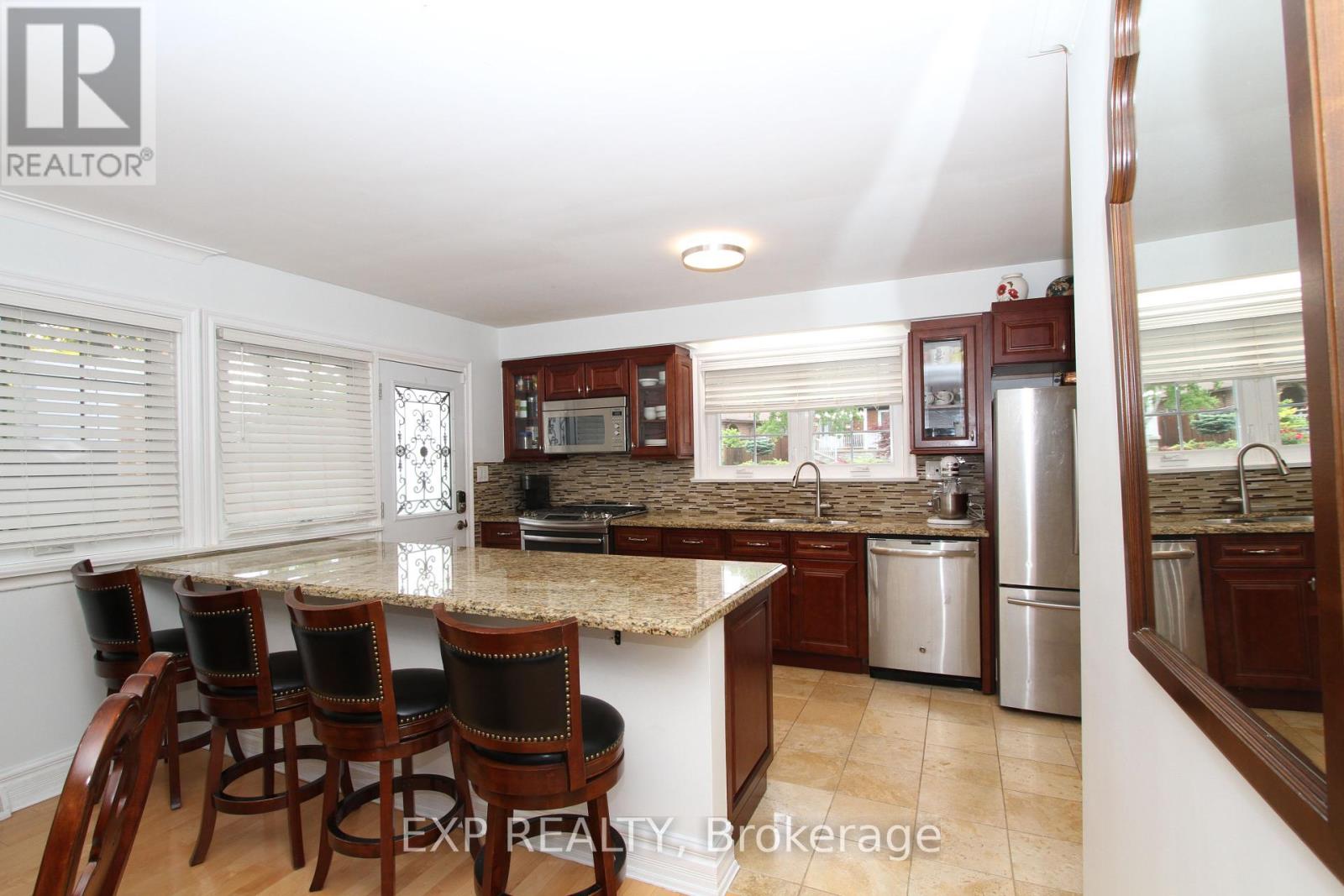 77 Letchworth Crescent, Toronto, Ontario  M3M 1Z1 - Photo 7 - W12449231