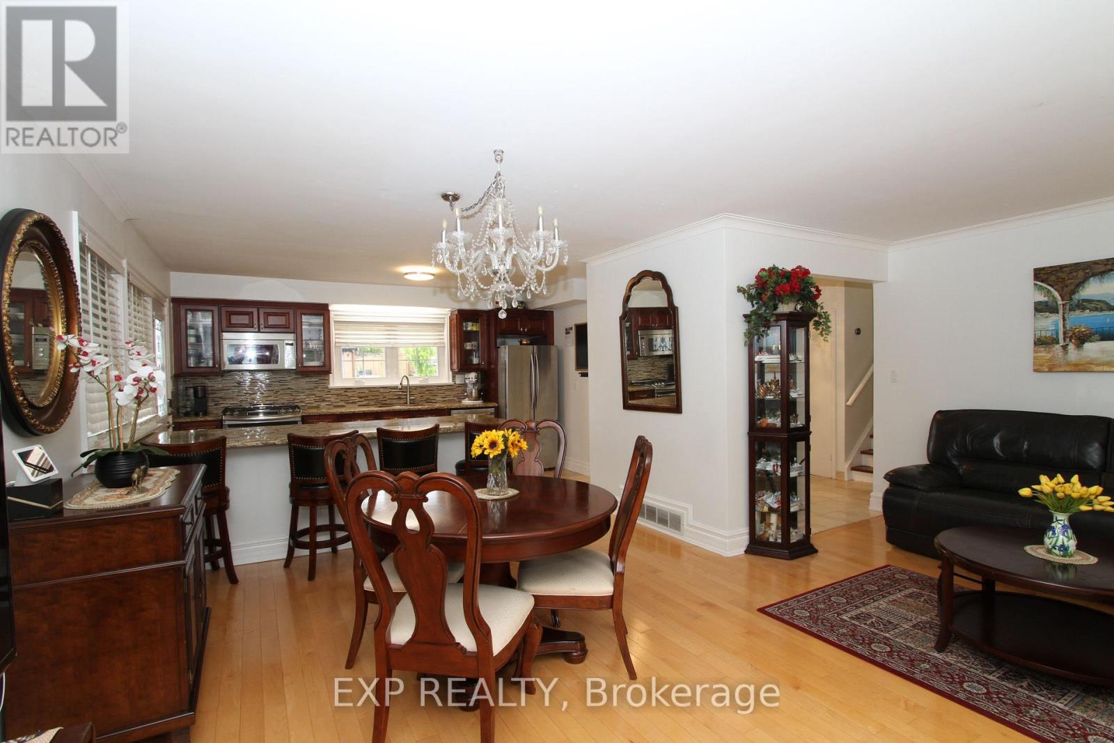 77 Letchworth Crescent, Toronto, Ontario  M3M 1Z1 - Photo 8 - W12449231