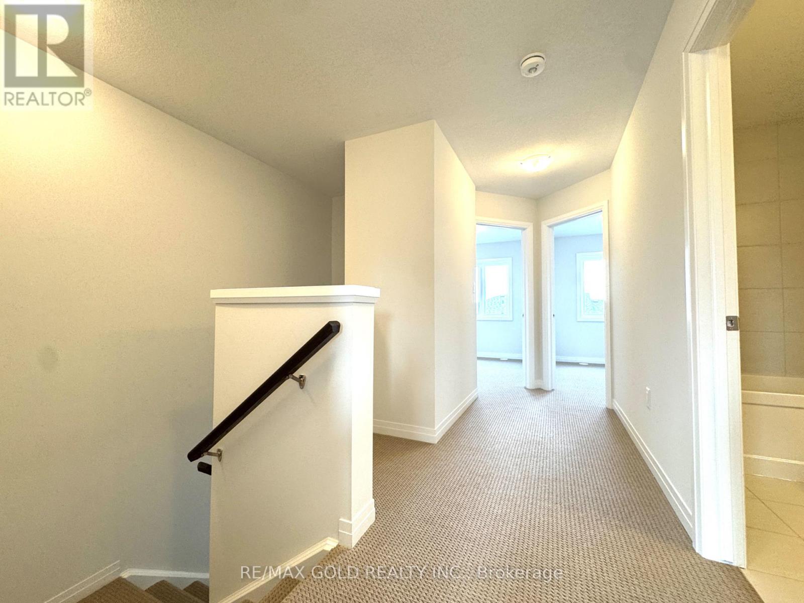 114 - 155 Equestrian Way, Cambridge, Ontario  N3E 0E8 - Photo 32 - X12214486
