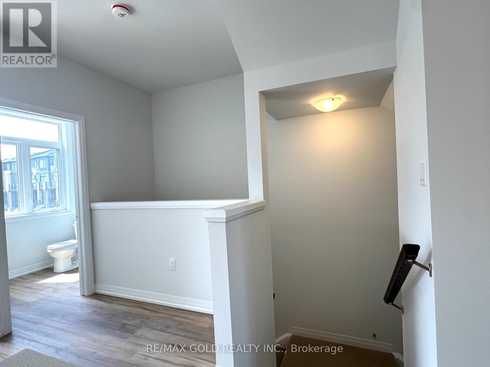 114 - 155 Equestrian Way, Cambridge, Ontario  N3E 0E8 - Photo 14 - X12214486