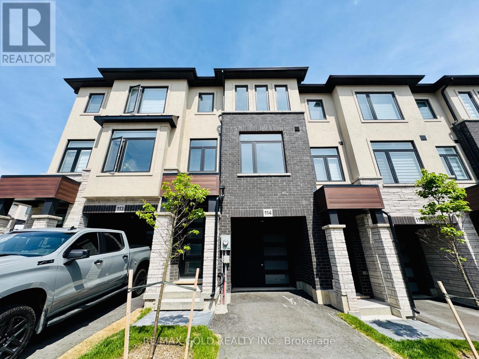 114 - 155 Equestrian Way, Cambridge, Ontario  N3E 0E8 - Photo 3 - X12214486