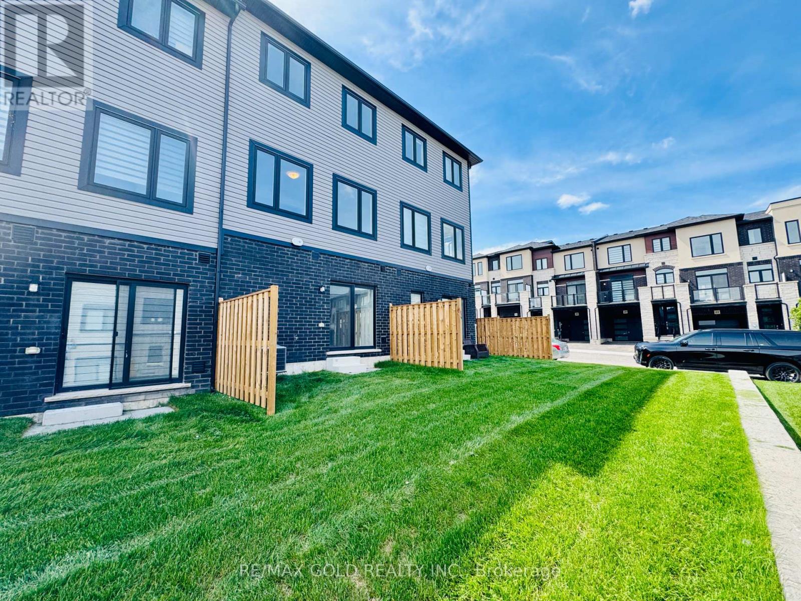 114 - 155 Equestrian Way, Cambridge, Ontario  N3E 0E8 - Photo 49 - X12214486