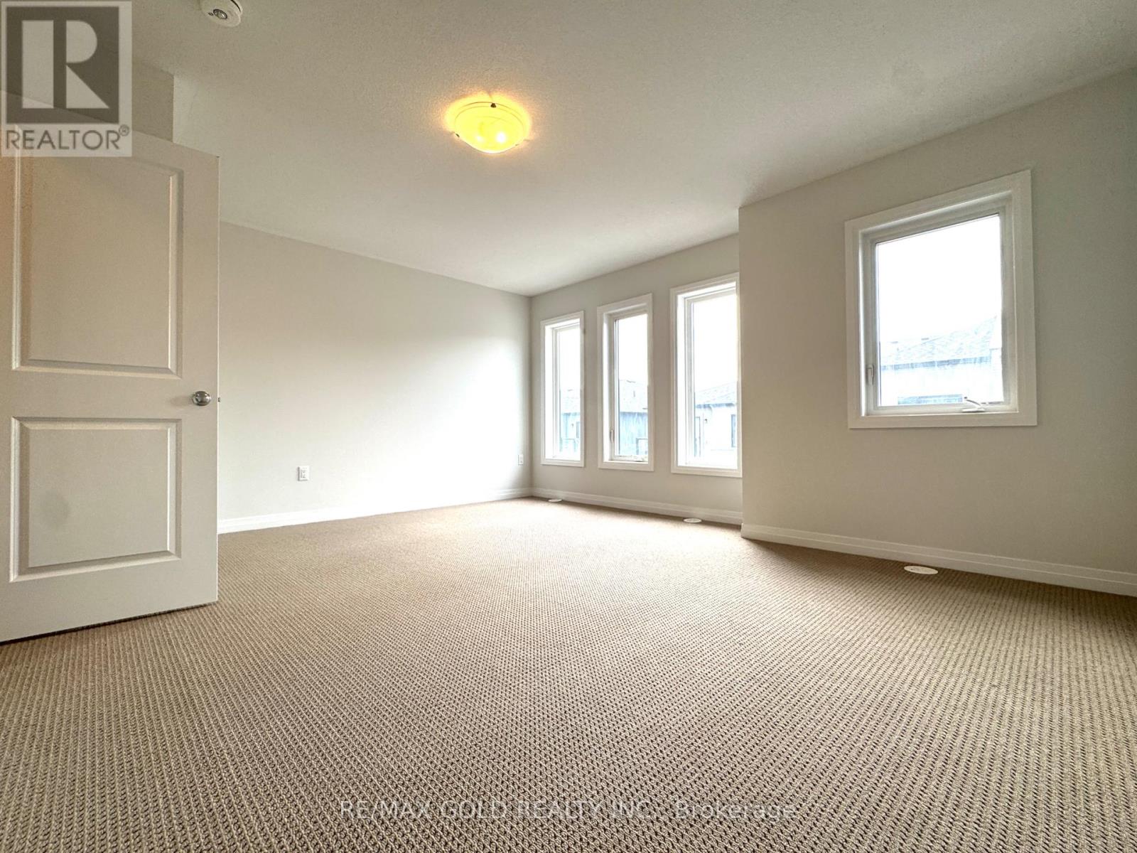 114 - 155 Equestrian Way, Cambridge, Ontario  N3E 0E8 - Photo 34 - X12214486