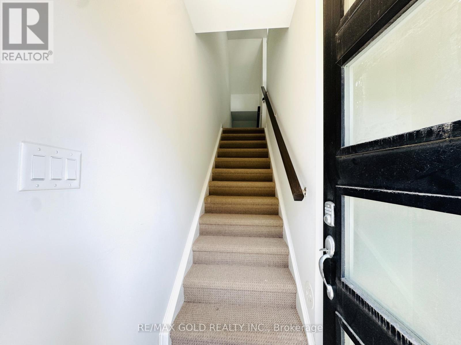 114 - 155 Equestrian Way, Cambridge, Ontario  N3E 0E8 - Photo 8 - X12214486