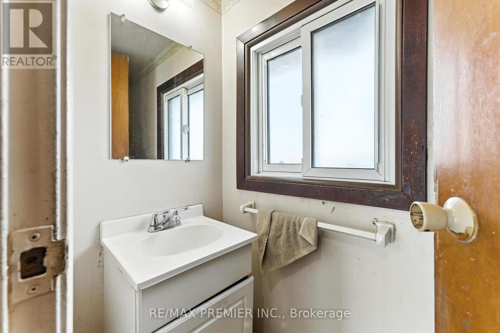 164e Henry Street, Brantford, Ontario  N3S 5C7 - Photo 20 - X12298262
