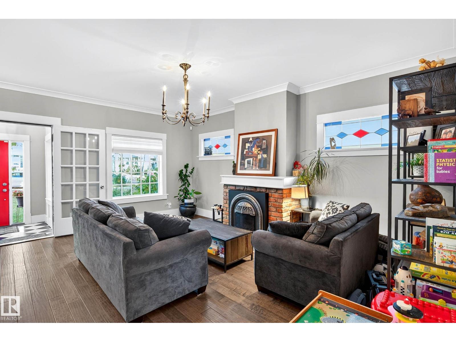 10929 University Av Nw, Edmonton, Alberta  T6G 1Y1 - Photo 11 - E4461117