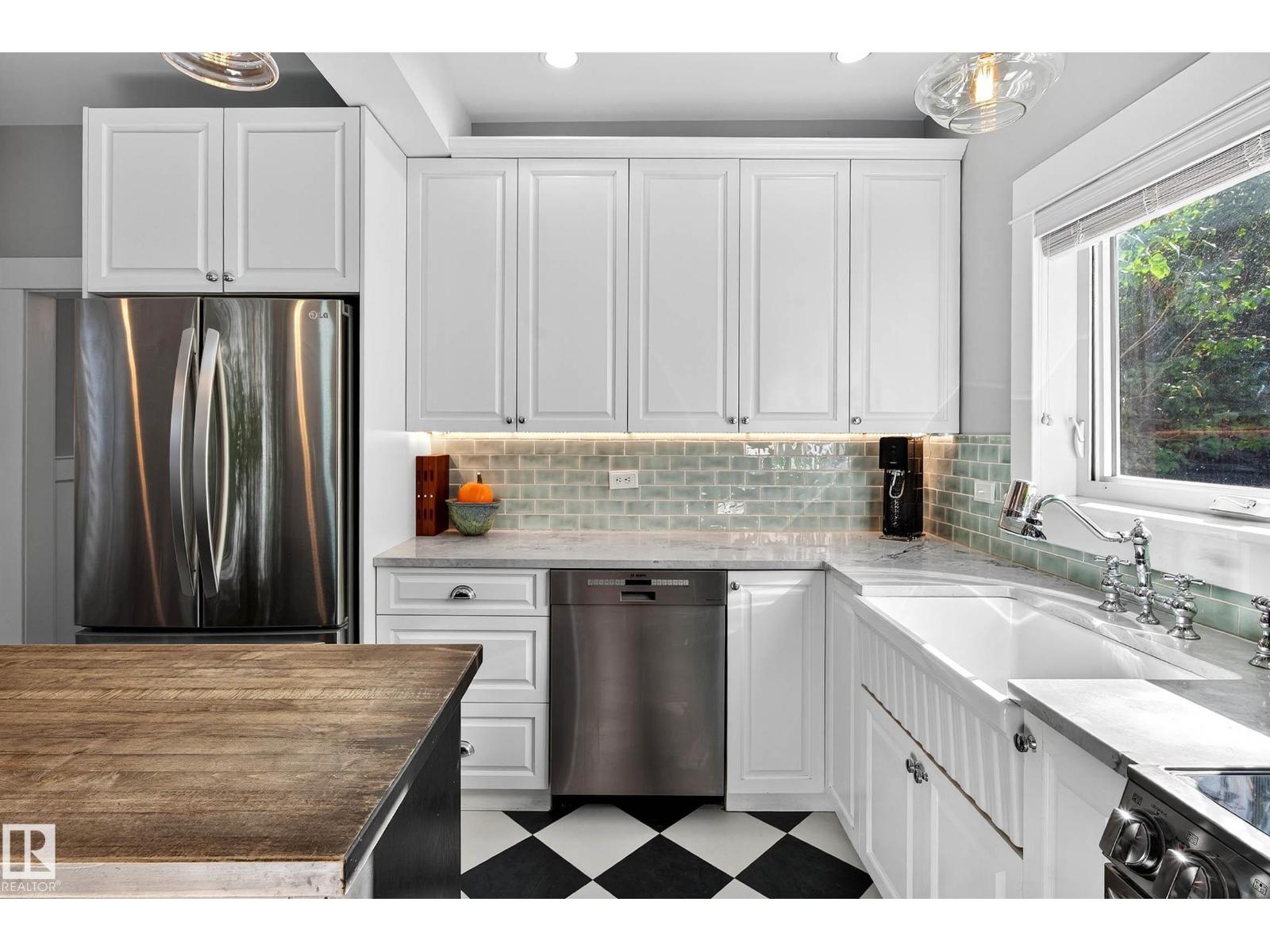 10929 University Av Nw, Edmonton, Alberta  T6G 1Y1 - Photo 17 - E4461117
