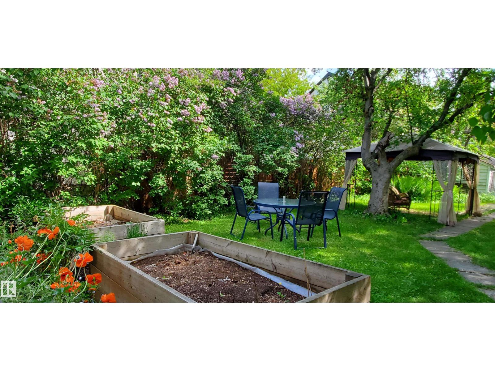 10929 University Av Nw, Edmonton, Alberta  T6G 1Y1 - Photo 39 - E4461117