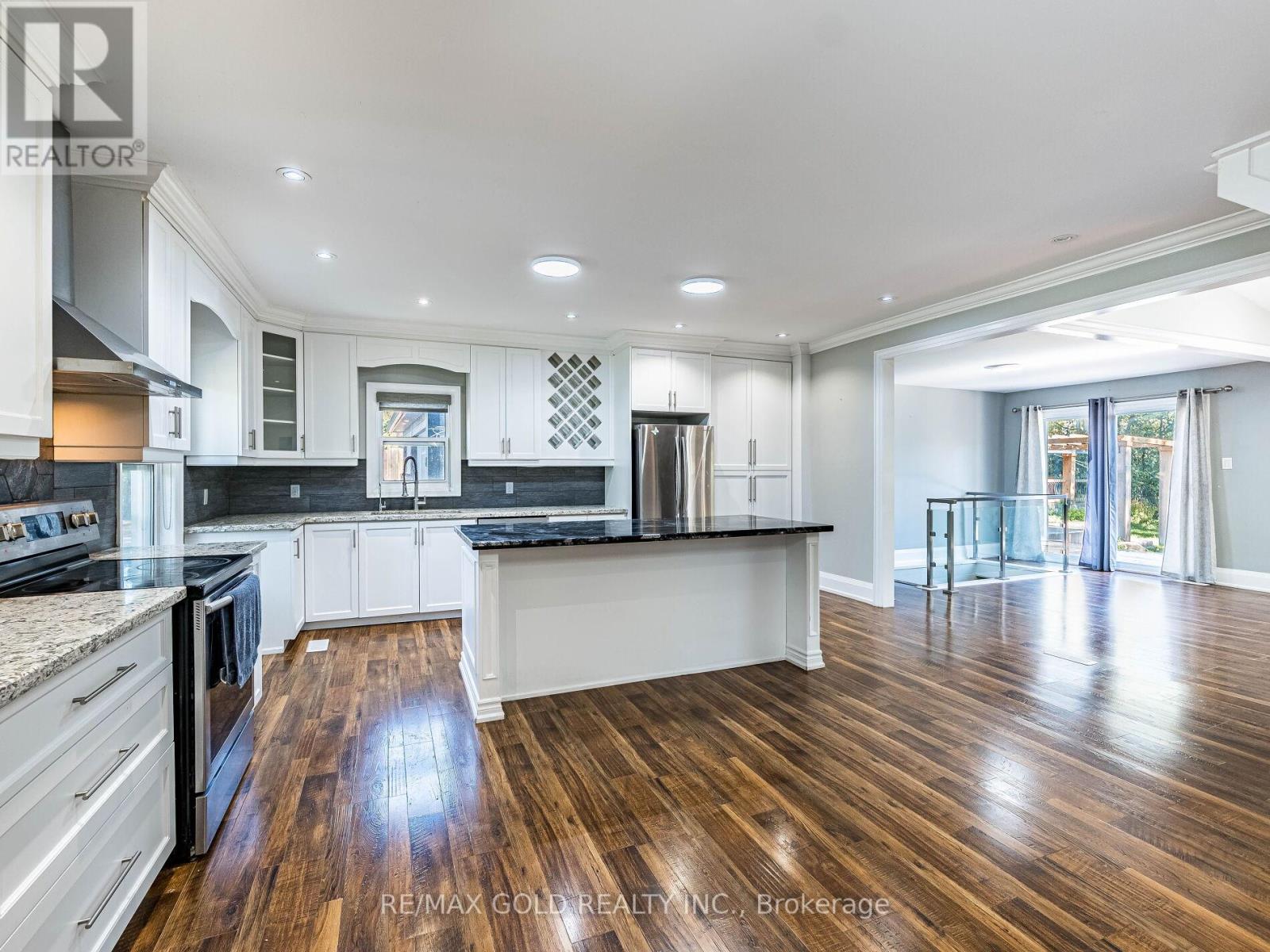14201 Winston Churchill Boulevard, Caledon, Ontario  L7C 1S6 - Photo 8 - W12448720