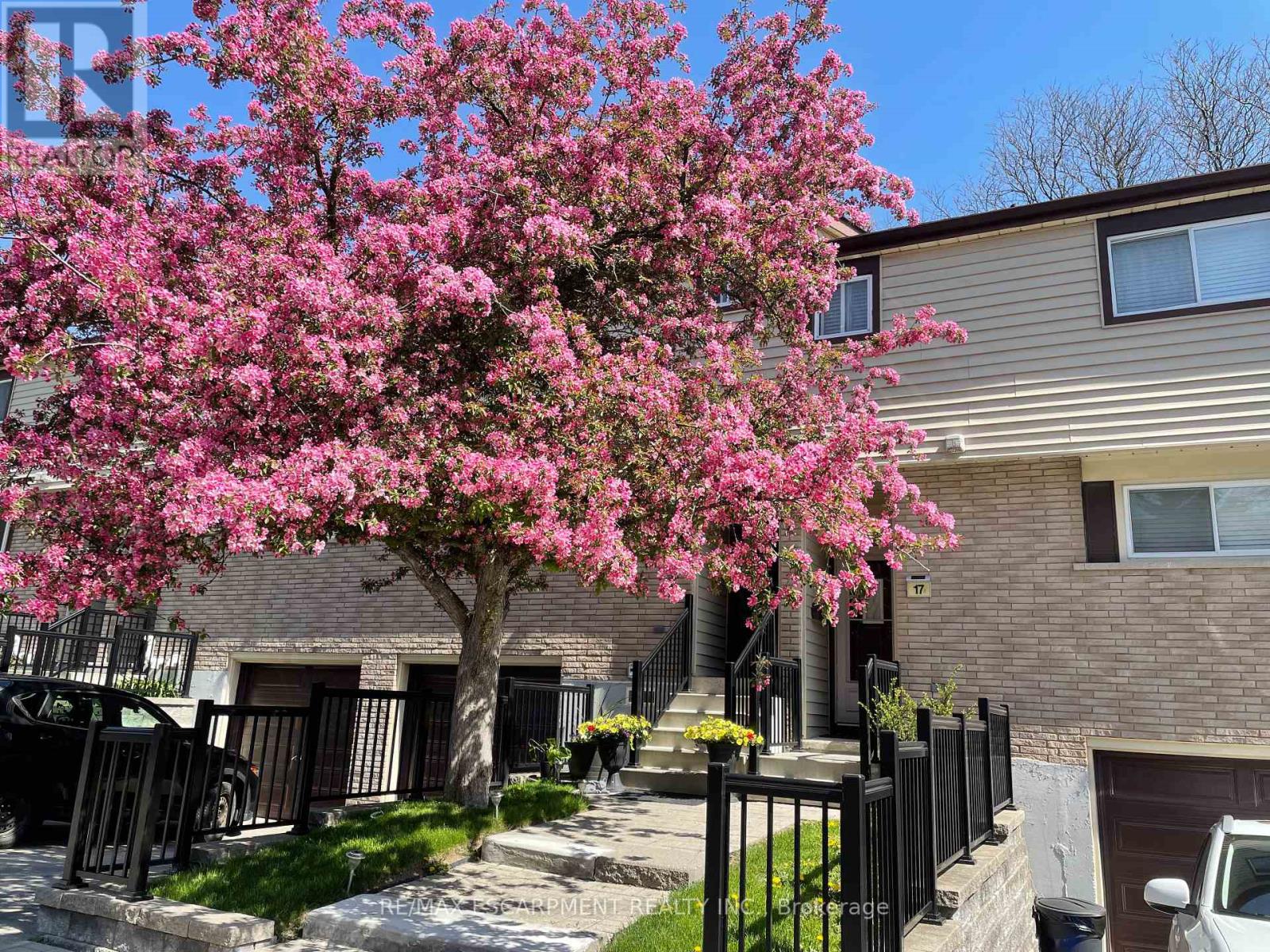17 - 1550 GARTH STREET, Hamilton, Ontario