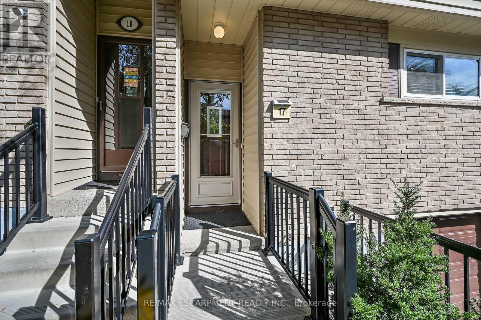 17 - 1550 Garth Street, Hamilton, Ontario  L9B 1T3 - Photo 14 - X12449063