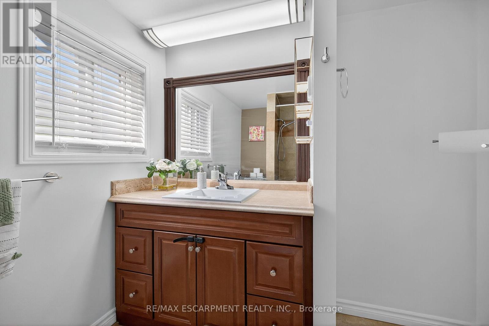 17 - 1550 Garth Street, Hamilton, Ontario  L9B 1T3 - Photo 28 - X12449063