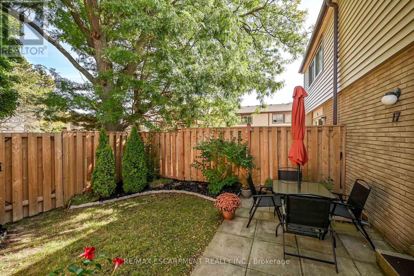 17 - 1550 Garth Street, Hamilton, Ontario  L9B 1T3 - Photo 39 - X12449063