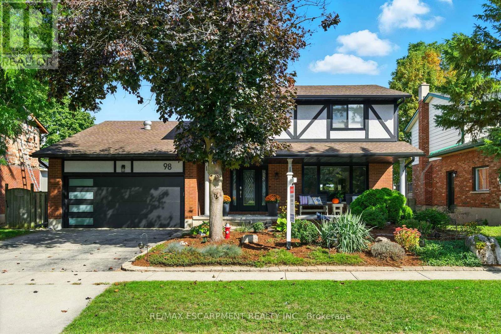 98 ESTHER AVENUE, Cambridge, Ontario
