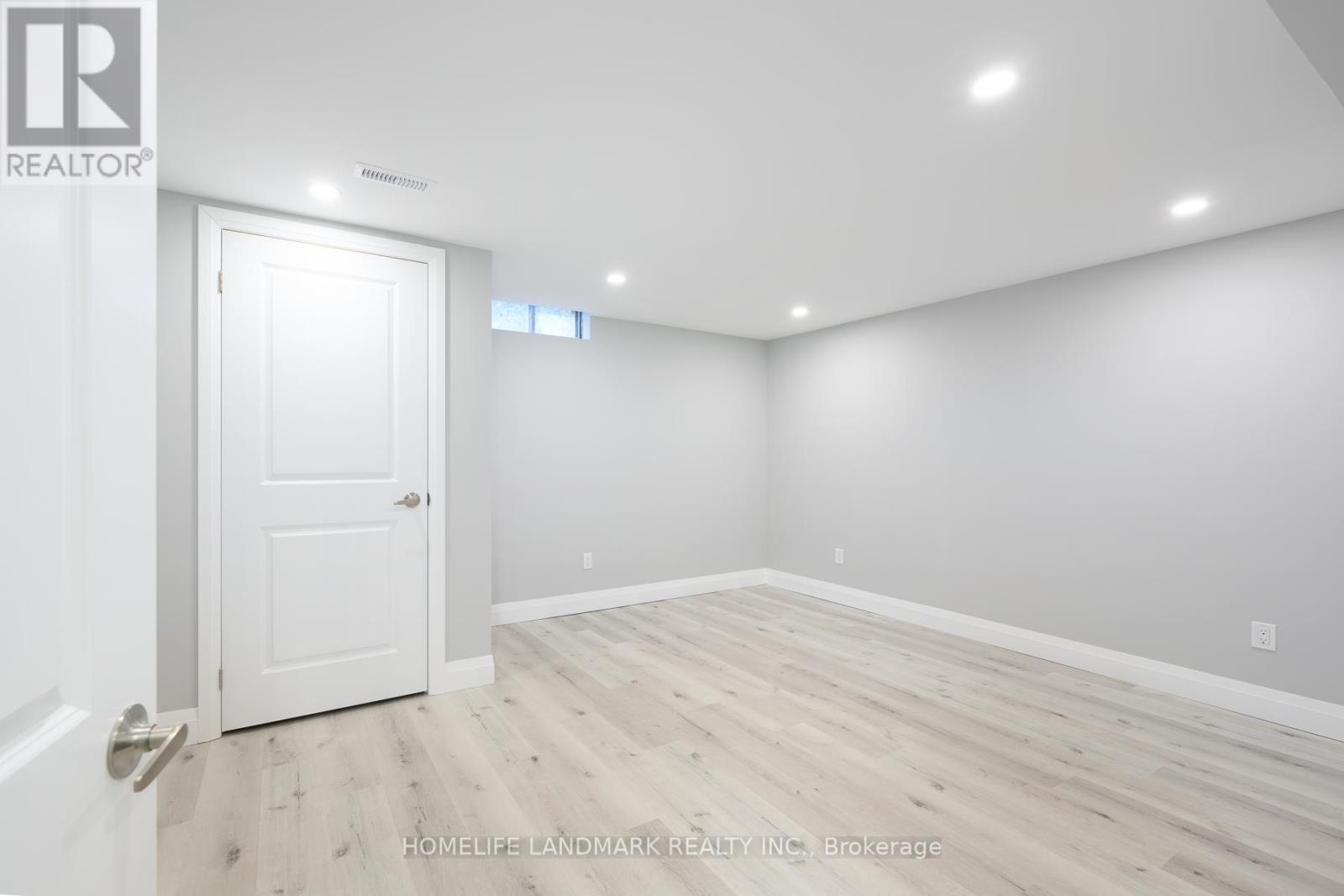 25 White Owl Crescent, Brantford, Ontario  N3P 1A1 - Photo 15 - X12449150