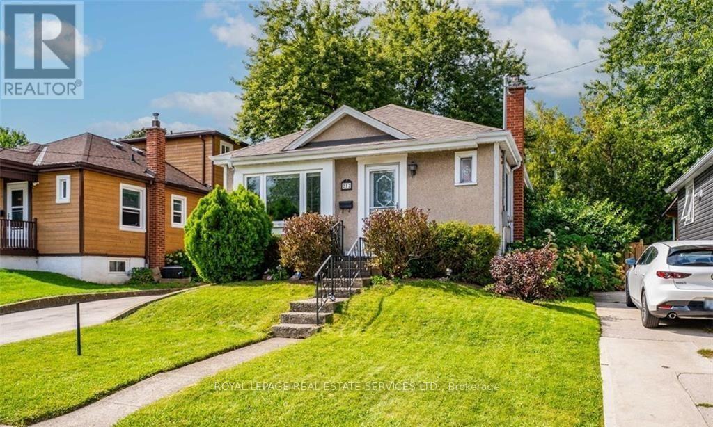 212 East 21st Street, Hamilton, Ontario  L8V 2T7 - Photo 2 - X12449164