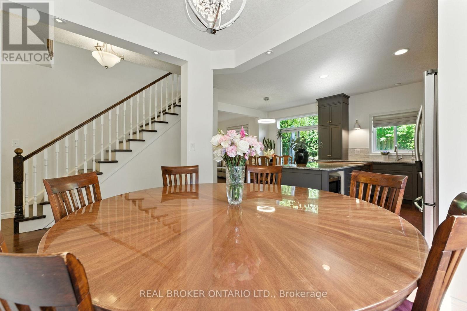 506 Eastbridge Boulevard, Waterloo, Ontario  N2K 3Z8 - Photo 11 - X12449172