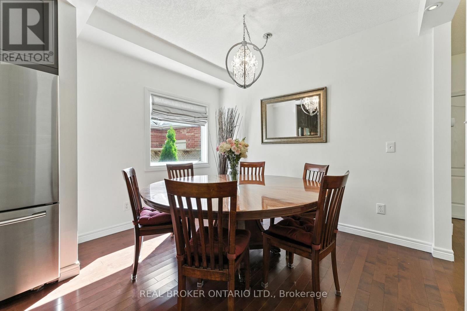 506 Eastbridge Boulevard, Waterloo, Ontario  N2K 3Z8 - Photo 12 - X12449172