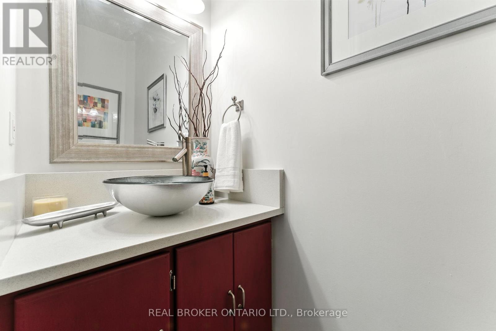 506 Eastbridge Boulevard, Waterloo, Ontario  N2K 3Z8 - Photo 16 - X12449172