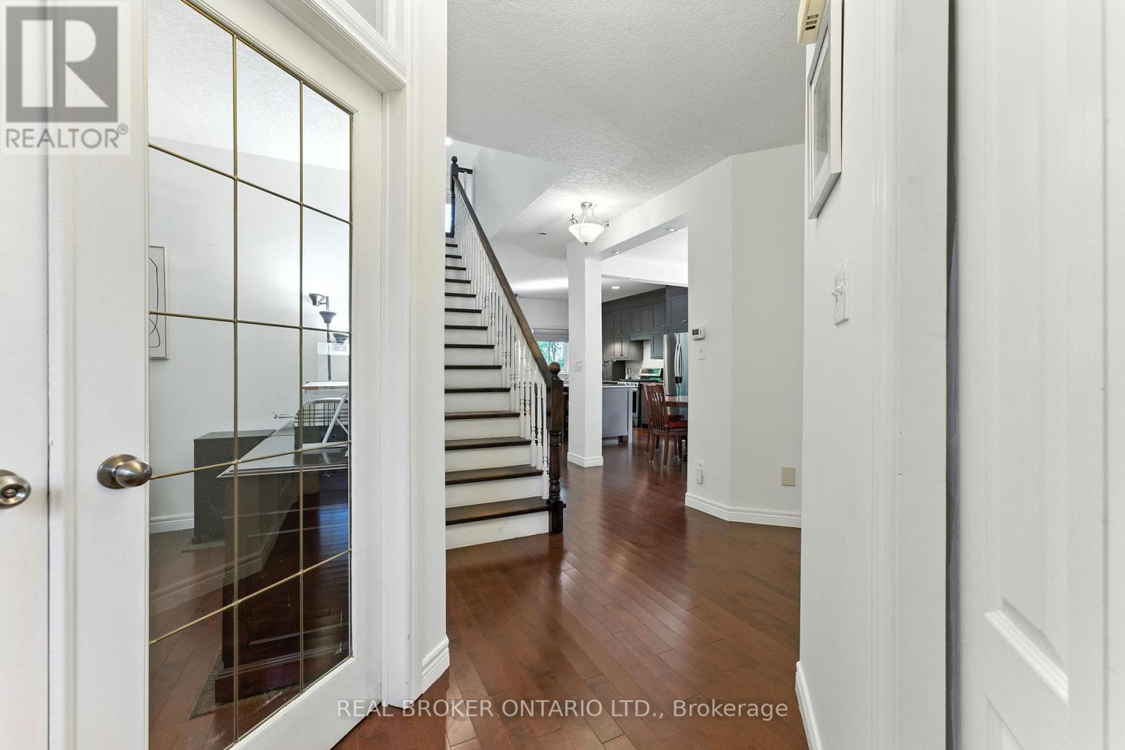 506 Eastbridge Boulevard, Waterloo, Ontario  N2K 3Z8 - Photo 18 - X12449172