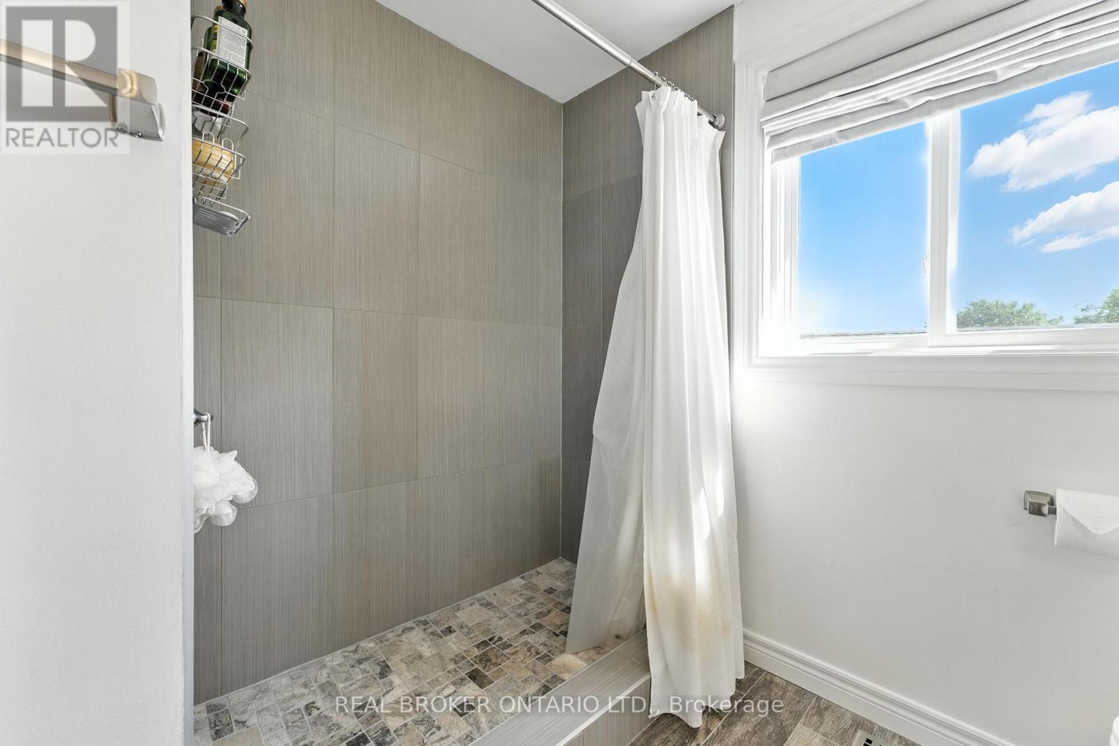 506 Eastbridge Boulevard, Waterloo, Ontario  N2K 3Z8 - Photo 27 - X12449172