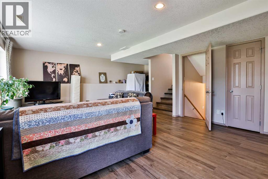 16 Blackfoot Court W, Lethbridge, Alberta  T1K 7P5 - Photo 14 - A2262700