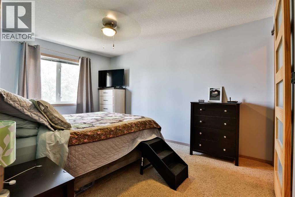 16 Blackfoot Court W, Lethbridge, Alberta  T1K 7P5 - Photo 9 - A2262700