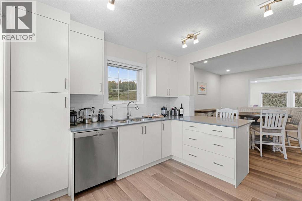 284 Cranbrook Square Se, Calgary, Alberta  T3M 3K8 - Photo 9 - A2256863