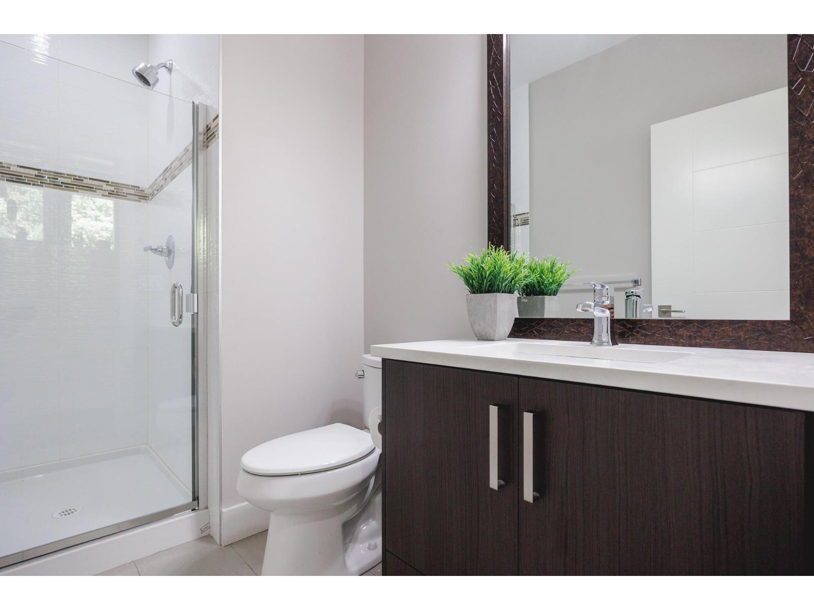 34651 Gordon Place, Mission, British Columbia  V2V 6P9 - Photo 14 - R3029757