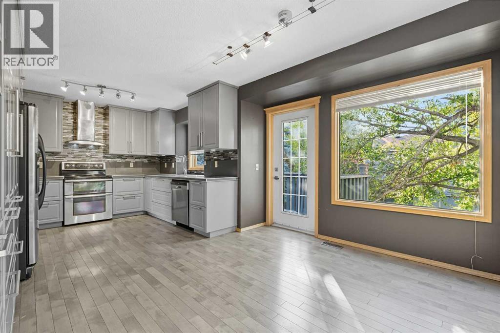 135 Canterbury Court Sw, Calgary, Alberta  T2W 6C1 - Photo 12 - A2261577