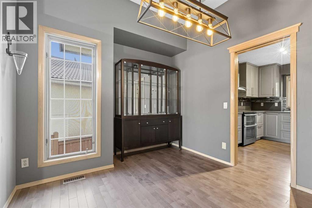 135 Canterbury Court Sw, Calgary, Alberta  T2W 6C1 - Photo 7 - A2261577
