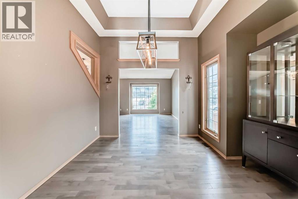 135 Canterbury Court Sw, Calgary, Alberta  T2W 6C1 - Photo 8 - A2261577