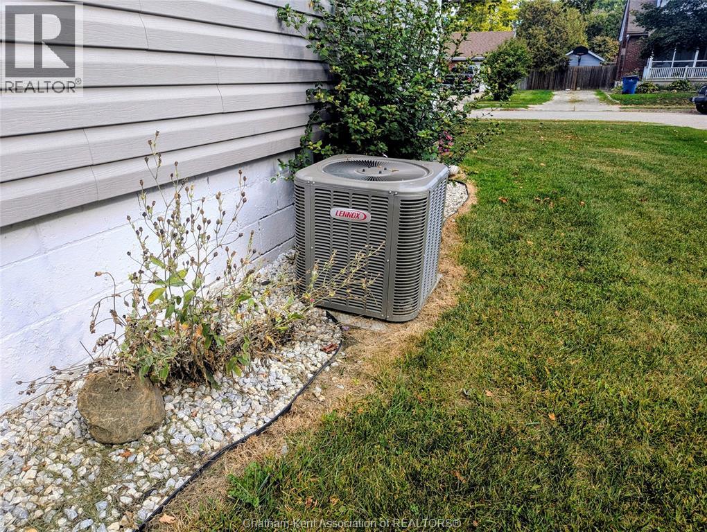 10 Meadowlea Road, Chatham, Ontario  N7M 5C4 - Photo 30 - 25025420